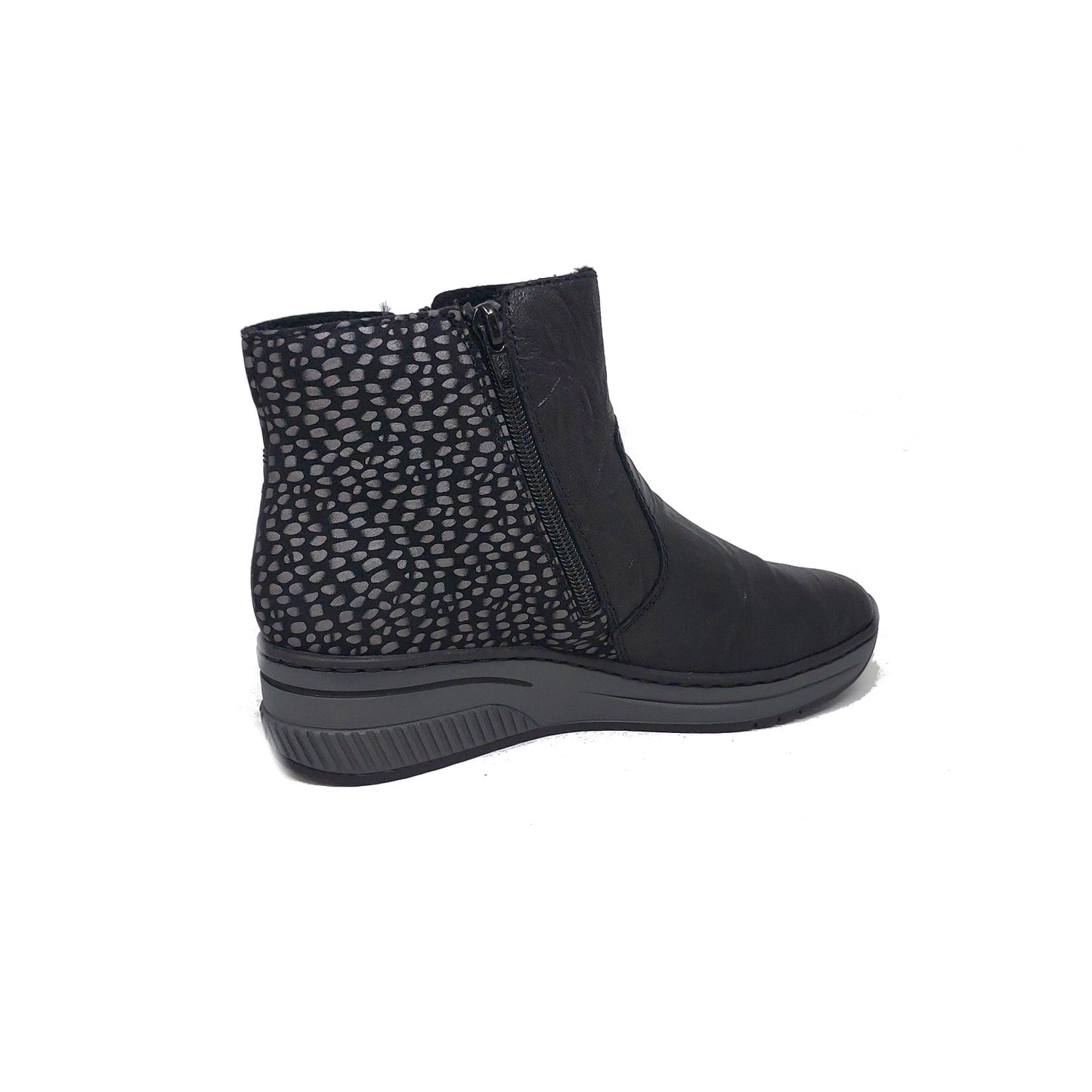 48759/00 Black - ONLINE ONLY