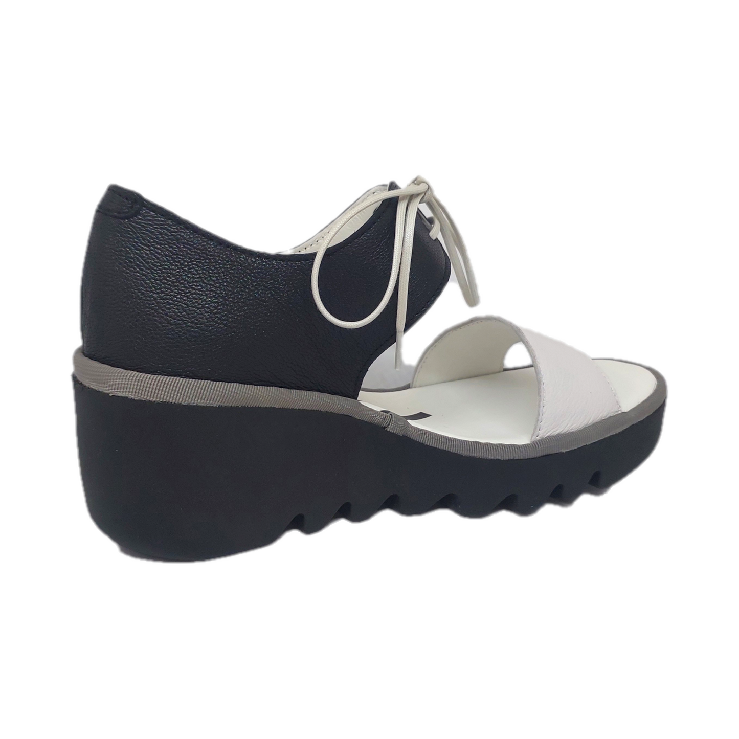 Bilu White/Black (size 41)