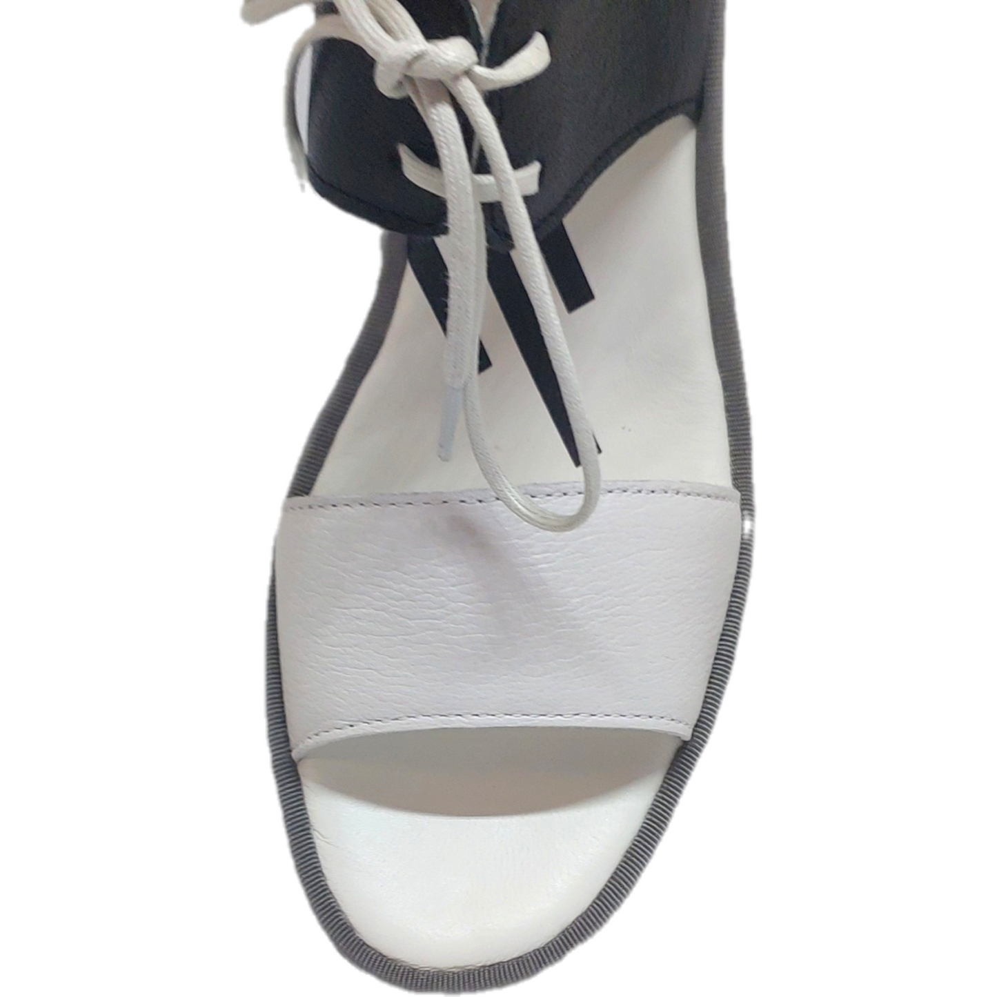 Bilu White/Black (size 41)