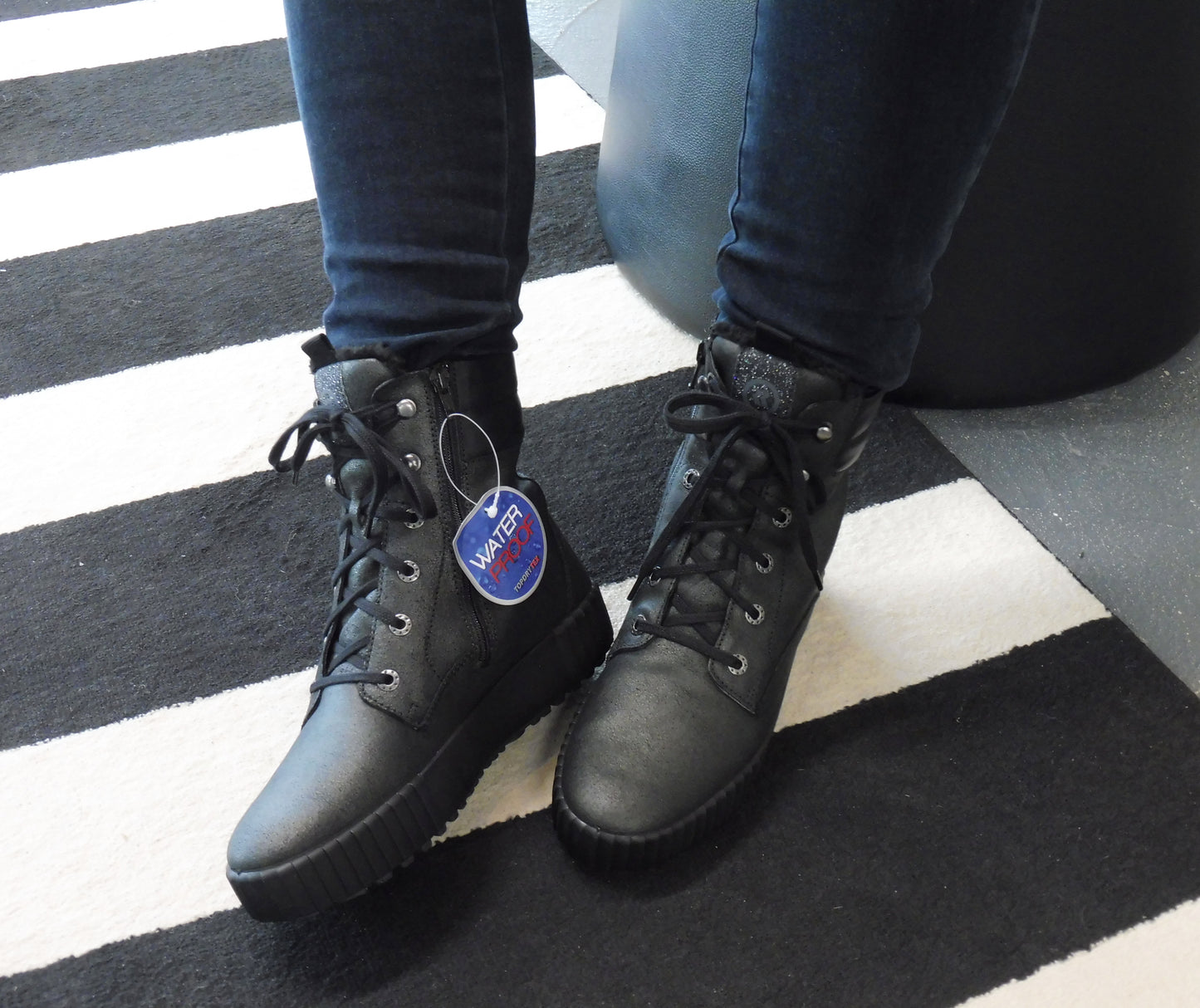 Montreal 04 Anthracite Combo (size 37) - ONLINE ONLY