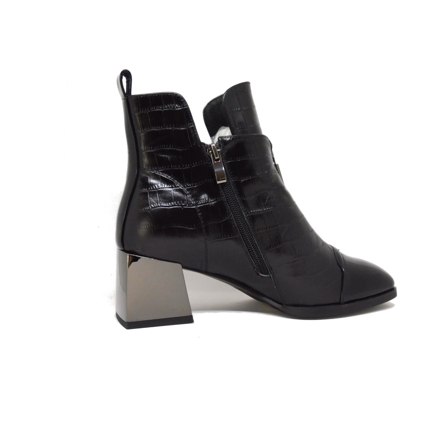 Sloane Black Croc (size 36)