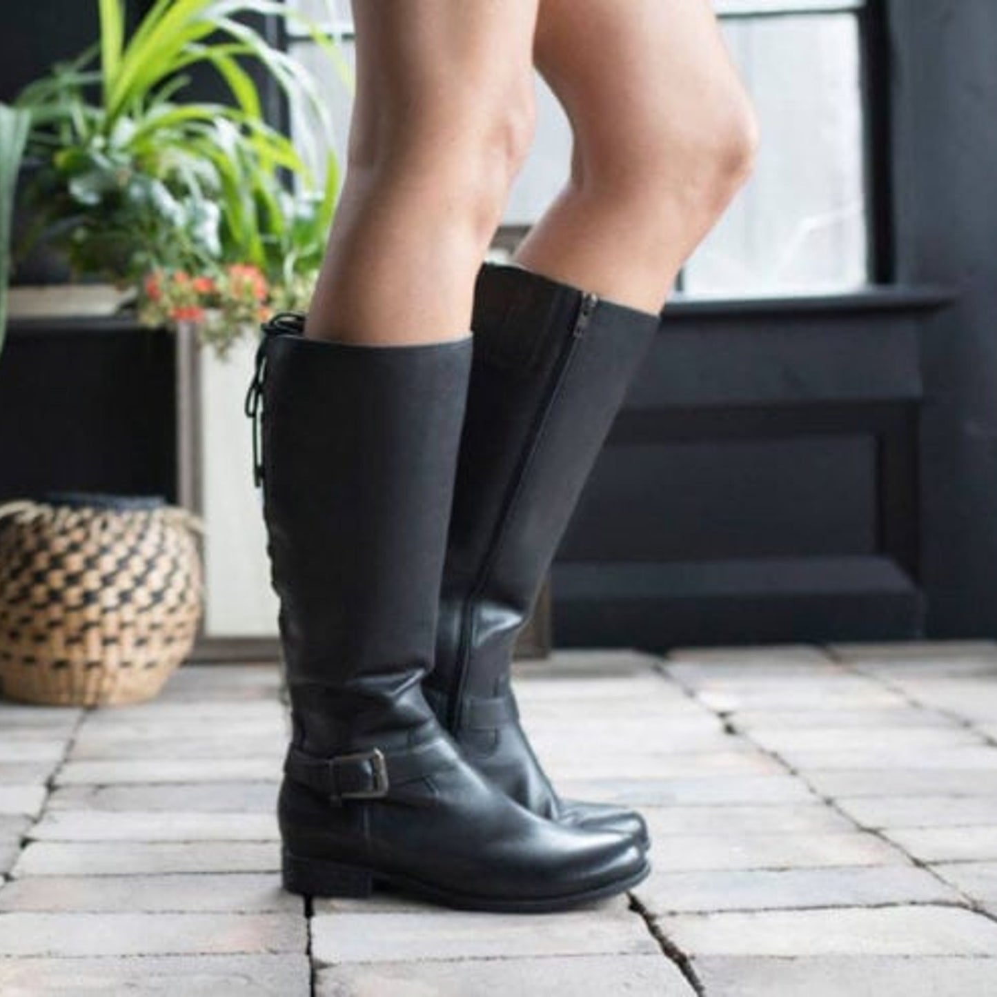 Raleigh Black - ONLINE ONLY
