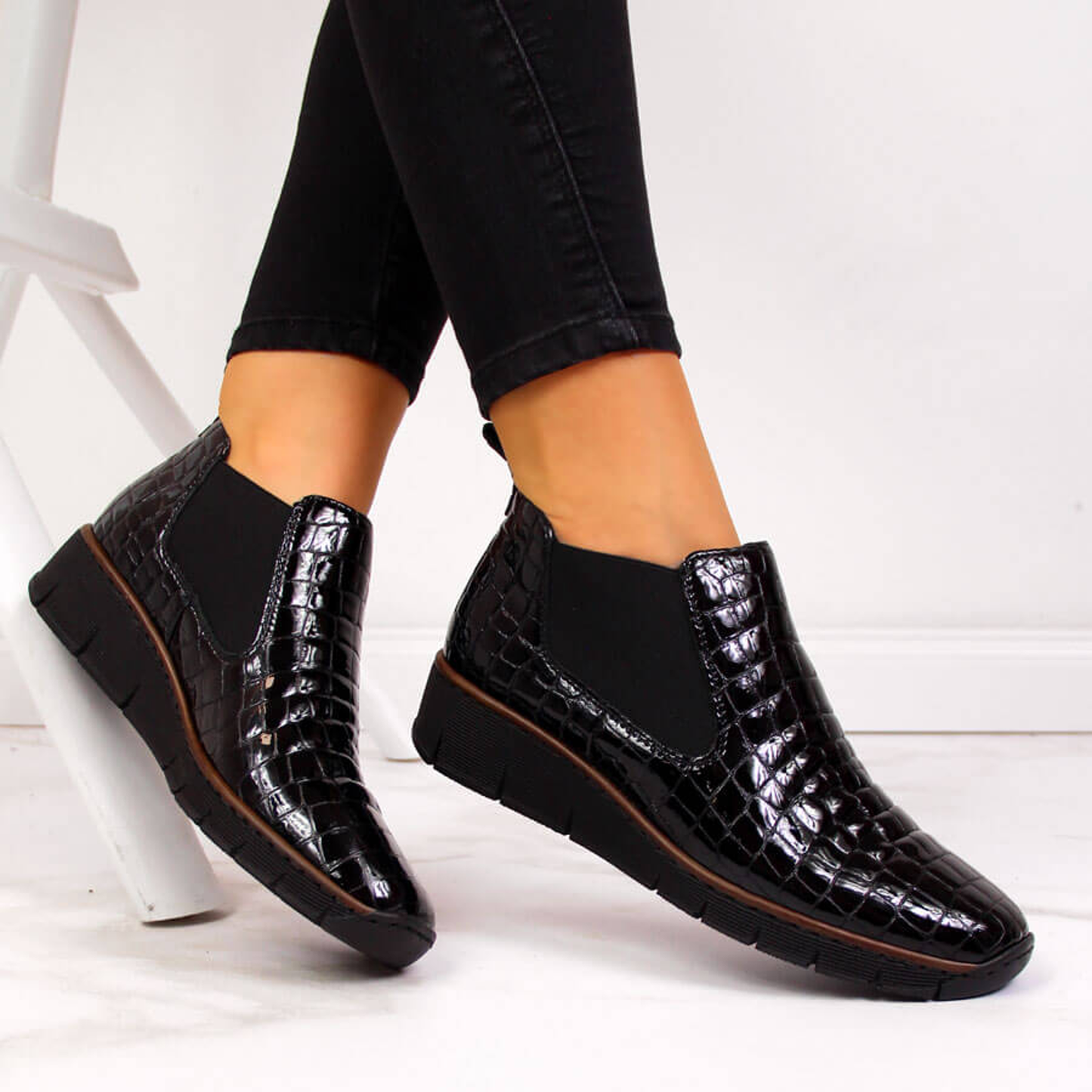53794/01 Black (size 36) - ONLINE ONLY