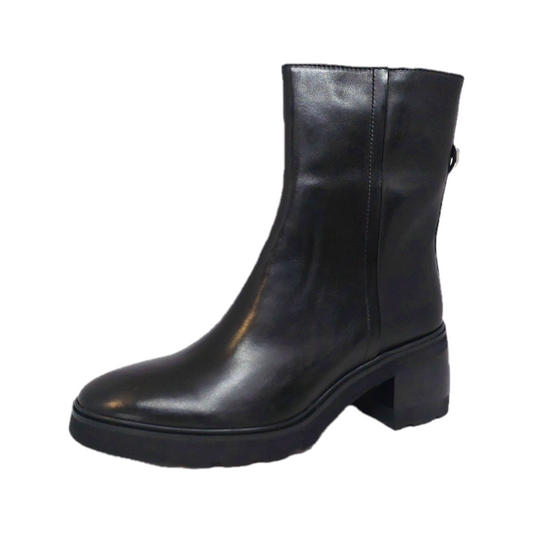 Women's EOS black leather boot with block heel and inside zip