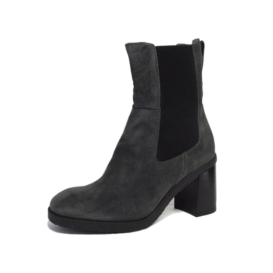 8056 Grey Suede - ONLINE ONLY
