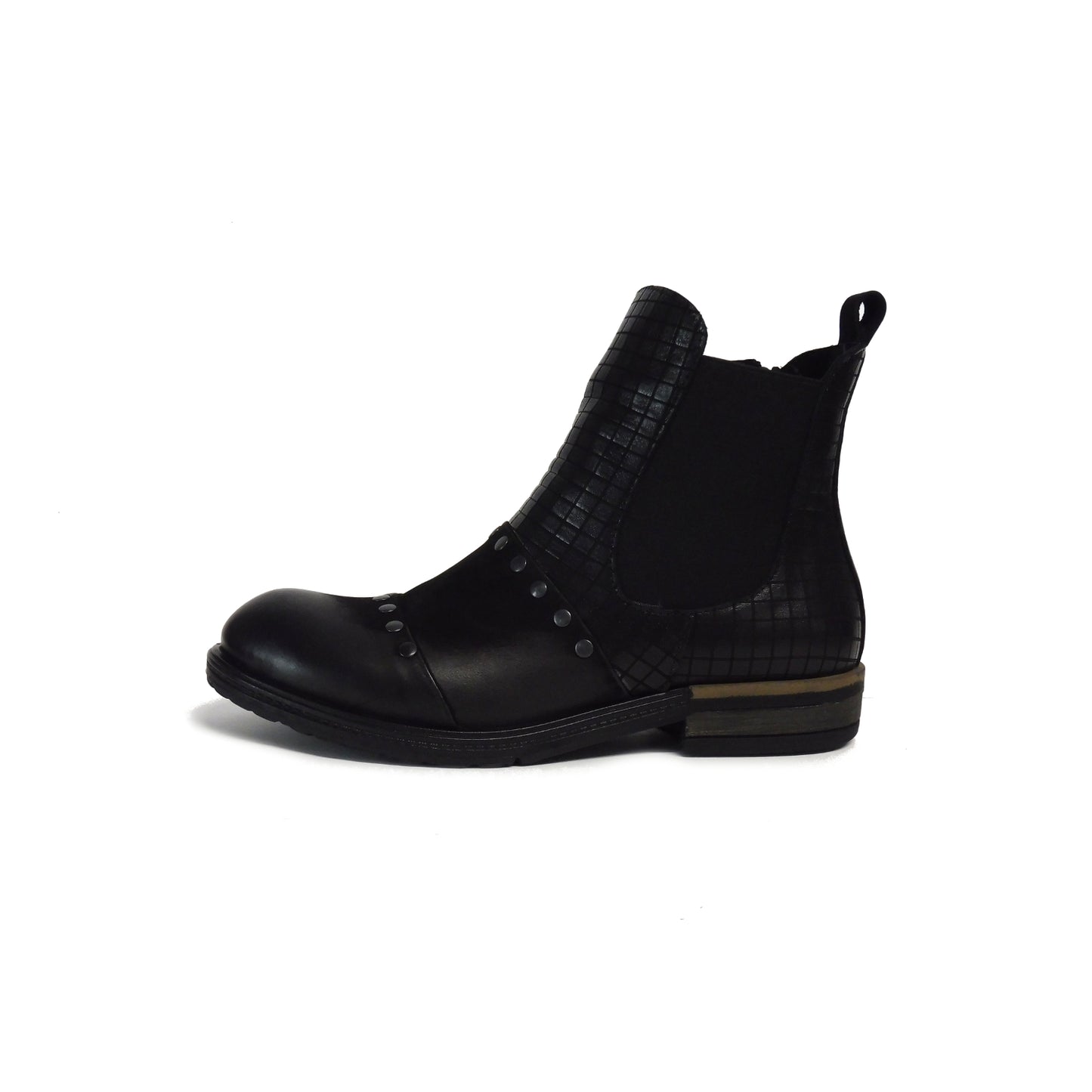 050-8781 Black (size 37) ONLINE ONLY