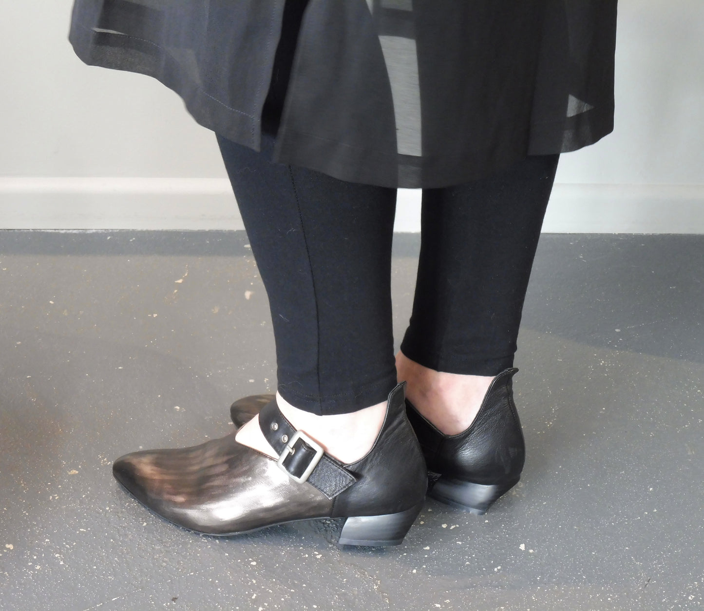 Love Black/Pewter (Size 37) - ONLINE ONLY