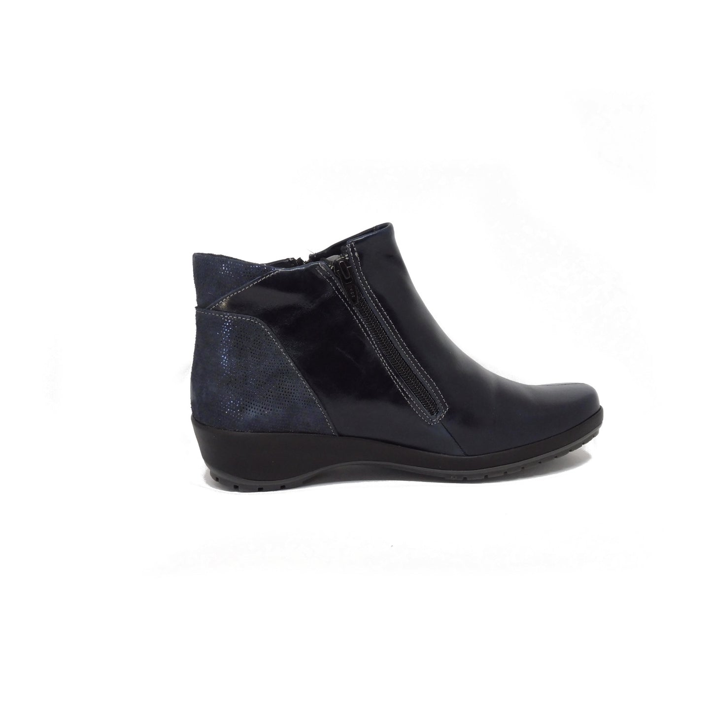 Volga Electric/Dk Navy (size 36) - ONLINE ONLY